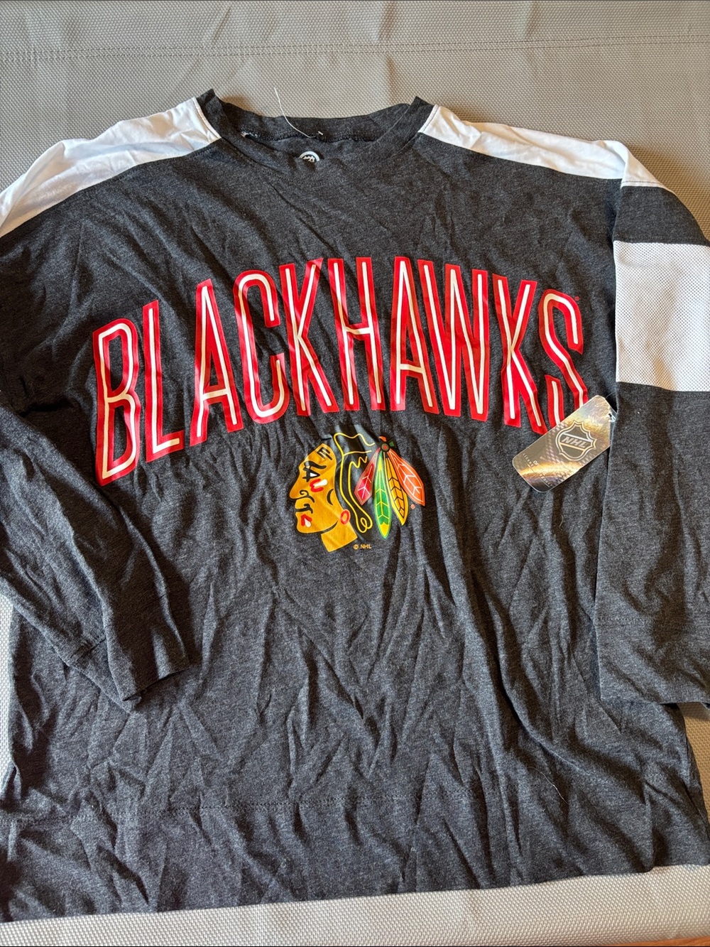 NHL Chicago Blackhawks jersey style long sleeve tShirt wms M NWT